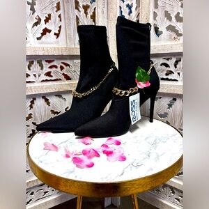 GUESS SOCK BOOTIES WITH GOLD CHAIN!